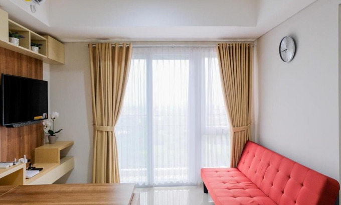 Ciputat Apartment | Best Price 2BR Apartment at Breeze Bintaro Plaza Residences By Travelio