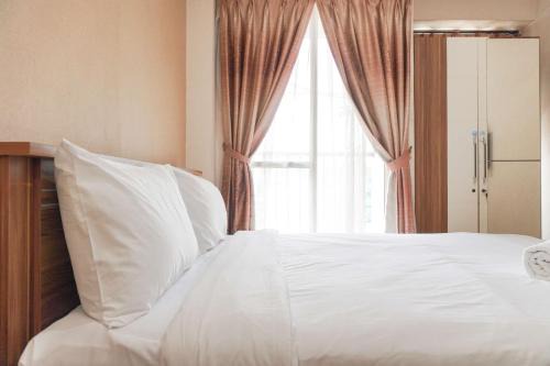 Kayu Putih Apartment | Best Price and Restful Studio at Tifolia Apartment By Travelio