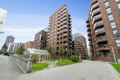 Aarhus C Apartment | Best Private Seaview Apartment - 2 Balconies, 11th Floor, Elevator, Friendly Lively Area