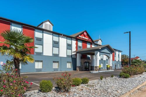 Greater Belhaven Hotel | Best Western Plus Jackson Downtown Coliseum