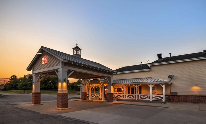Ames Hotel | Best Western Plus University Park Inn & Suites
