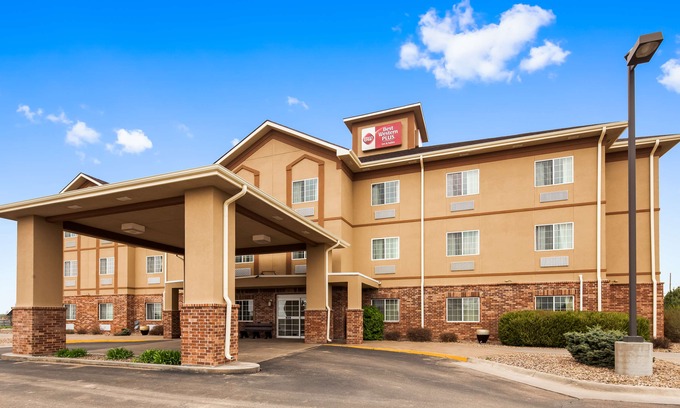 Wa Keeney Hotel | Best Western Plus Wakeeney Inn & Suites