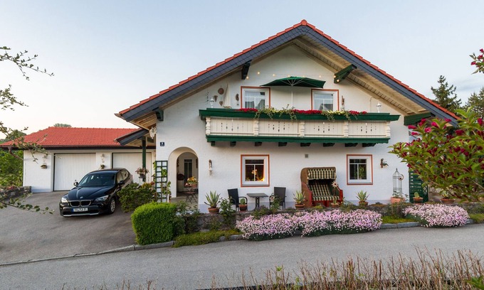 Waging am See Apartment | Between Chiemsee and Salzburg - Here I am human - here it may be me