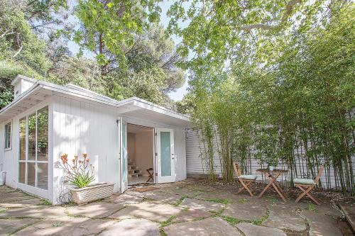 Beverly Glen House | Beverly Glen Charming Gated Guesthouse