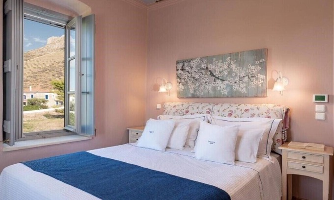 Hydra Apartment | BH312 - C - Suite Hydra