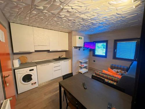 Passo del Tonale Apartment | Biancaneve - 300 Metri dalle Piste, Free Parking e Wi-Fi