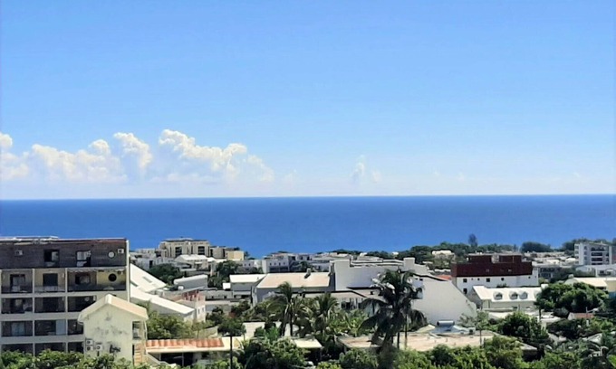 Sainte-Clotilde Centre Apartment | Bienvenue à La Goélette