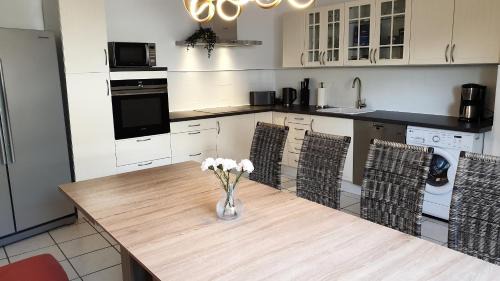 Maasdorf House | BIG Apartment - 150qm in Bad Liebenwerda