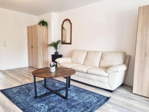 Friedrichsdorf Apartment | Big Apartment in Friedrichsdorf