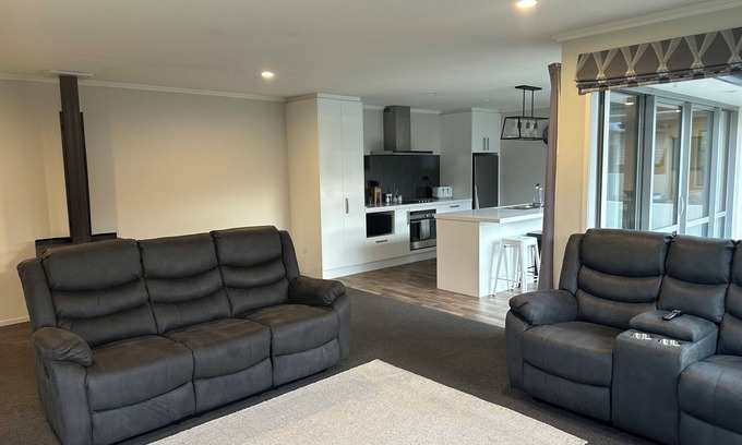 Lowburn House | Big Enough for Everyone