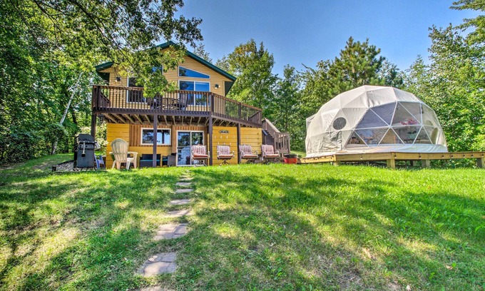 Cushing Cabin | Big Lake Getaway w/Private Beach + Fire Pit!