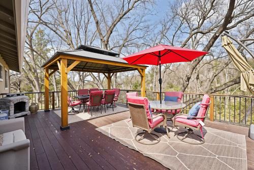 Groveland House | Bigfoot Retreat Home Close to Beach