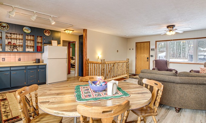 Bigfork Cabin | Bigfork Cabin on Long Lake By Trails & Restaurant!
