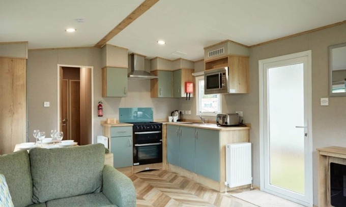 Great Houghton Ski Chalet | Billing Aquadrome Silver 3 Bed Caravan CP14