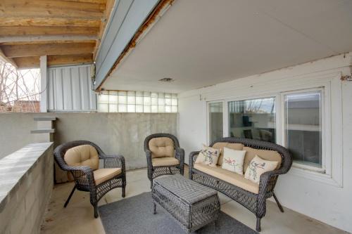 Billings Apartment | Billings Apartment with Fireplace and Smart TV