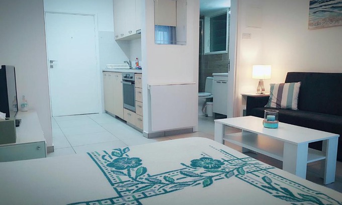 Germasogeia Apartment | Billis Beach Apartment