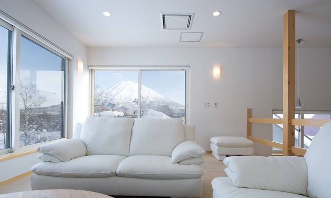 Hirafu House | Birch Grove Ski House / Abuta-gun Hokkaidō
