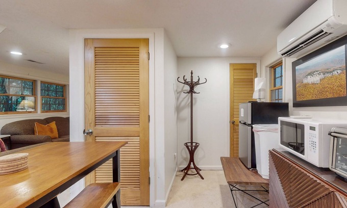 Hendersonville Cottage | Bird House | Nature Lovers Paradise | Patio & Direct Trail Access
