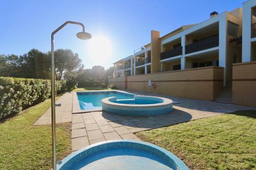 Vilamoura Apartment | Birdie Bliss Apartment - CleverDetails - Sleeps 4 Adults and 1 Child