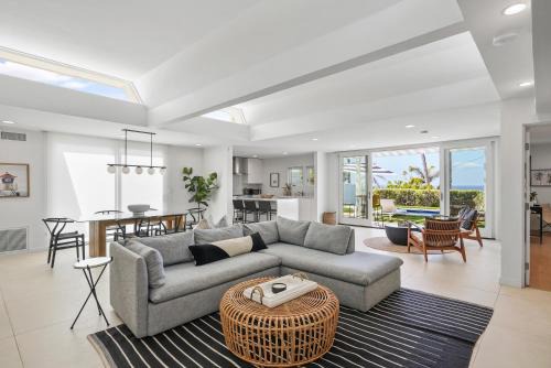 La Jolla House | Birdrock Paradise w Private Pool& Spa, AC, fast WiFi & Yard!