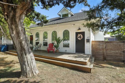 Kessler House | Bishop Arts District Boho Cinema House
