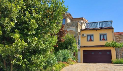 Gracisce Apartment | Bitini Farm Apartment