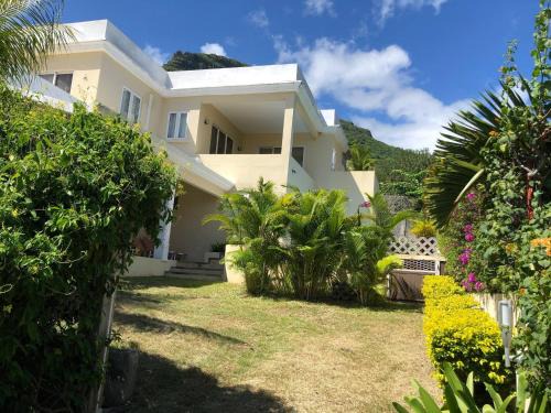 La Mivoie Villa | Black River Villa Turquoise 3bdr, sea view