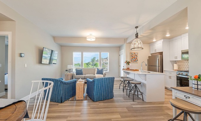 Cedar City Condo | BLACK SHEEP INN Newly Constructed Suffolk #2 of 4 Units