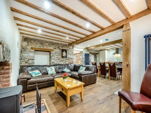 Pembroke House | Blacksmiths Cottage