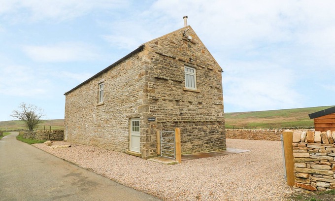 Barnard Castle Cottage | BLAKE HALL, family friendly, with open fire in Bowes