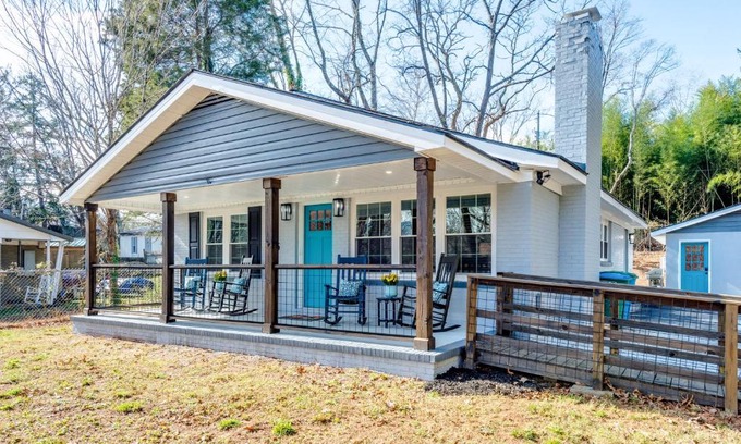 Swannanoa House | Blue Bamboo Escape