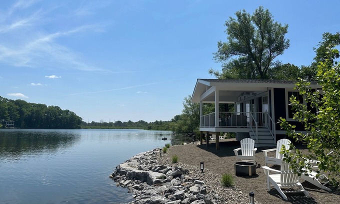 Lily Dale Cottage | Blue Canoe-Upscale Lake Cottage-Chautauqua-Lilydale-Luxury on the Lake