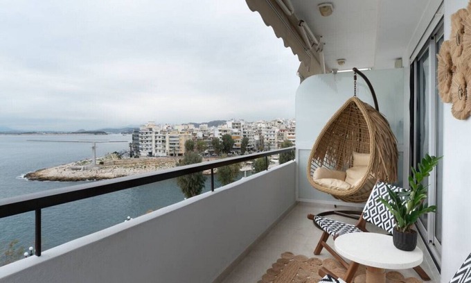 Peiraiki Apartment | Blue Chill Paradise Seaview Suite w/Kingbed