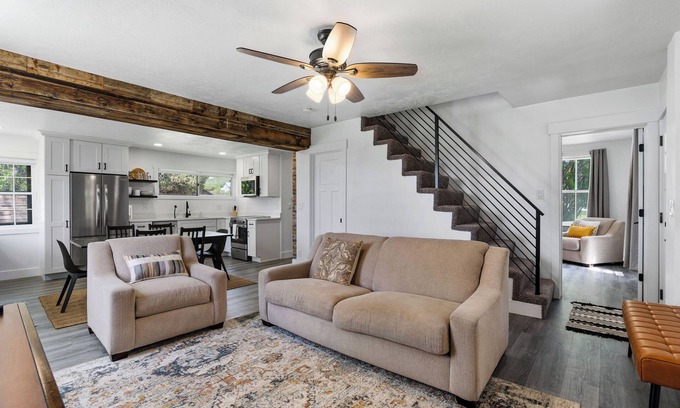 Bloomington House | Blue Cottage at Bear Lake: Rustic Serene Retreat 10 miles to North Beach