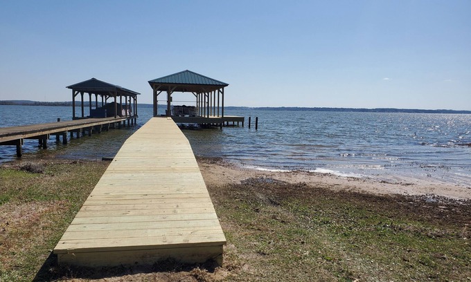 Chandler House | Blue Haven Lake Palestine Tx , Dock with Sundeck Sleeps 6