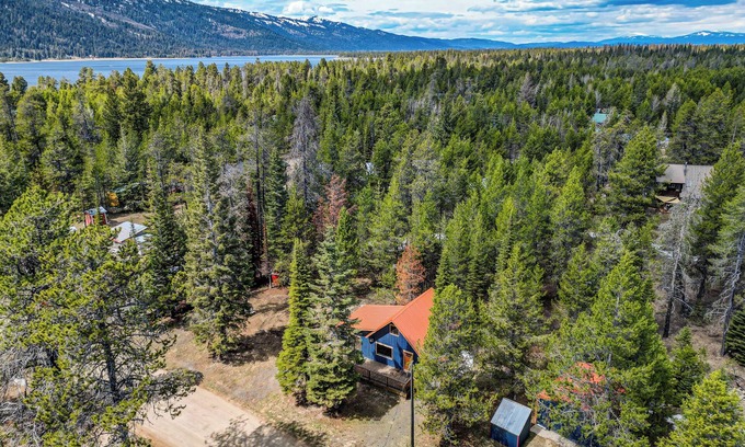 Tamarack Resort House | Blue Haven - Wooded, pet friendly home w/trailer parking, AC, and deck near lake