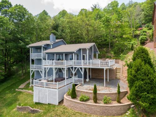 Blowing Rock House | Blue Ridge Blessing