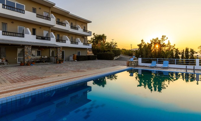 Agkisaras Apartment | Blue sea apartment. Pool and sea view .