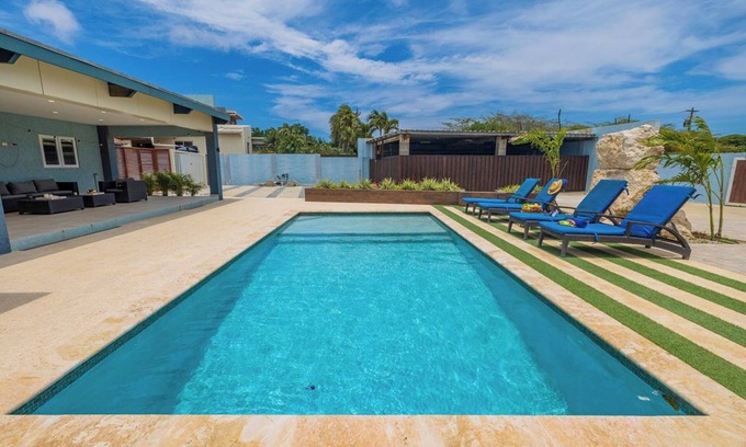 Piedra Plat Villa | Blue Villa Huge Backyard PrivatePool FirePit