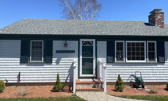 East Falmouth House | Blue Water Shores Neighborhood walking distance to private inlet