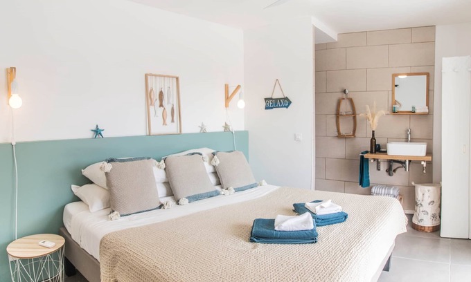 Orient Bay Apartment | Blue Wave , charming 2 bedrooms, right behind the beach!