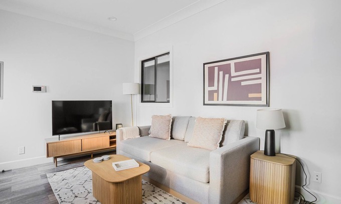 Crescent Park Apartment | Blueground | Palo Alto, AC, w/d, nr university