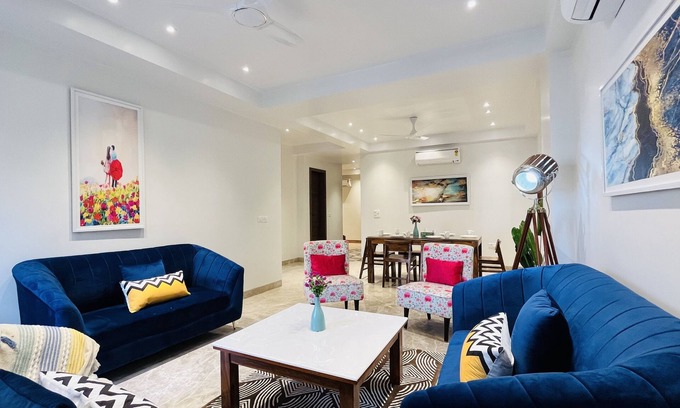 Saket Apartment | BluO 3BHK CityWalk Mall, MAX Saket -Lift, Balcony