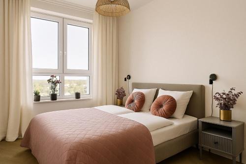Wlochy Apartment | Blushline Apartment Wiktoryn Ac Balcony