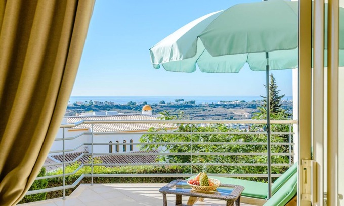 Albufeira Apartment | BnB Homes Ocean view Apartment with huge 3 Terrace, Swimming pool & Tennis court