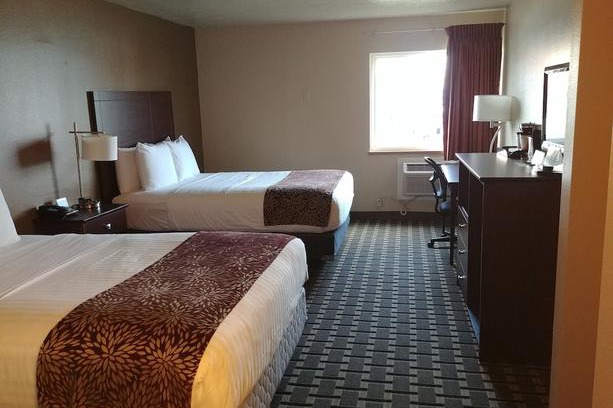 Broken Bow Hotel | Boarders Inn & Suites- Broken Bow