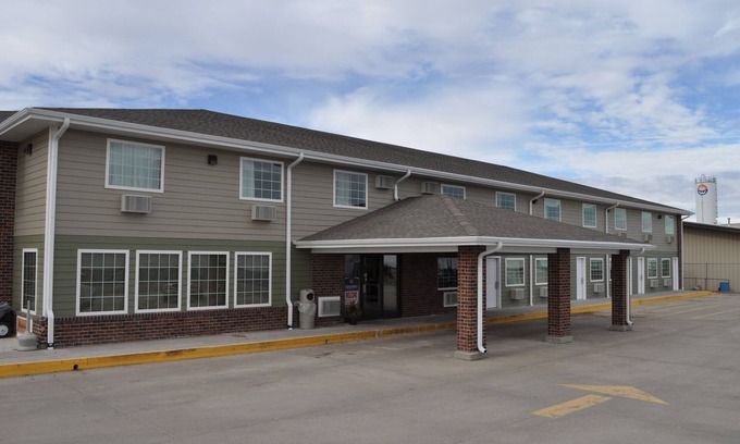Broken Bow Hotel | Boarders Inn & Suites by Cobblestone Hotels – Broken Bow