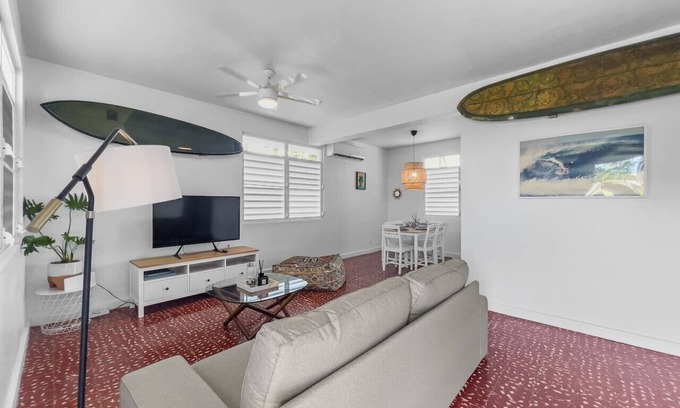 Maleza Baja House | Boardrider’s Paradise House @ Aguadilla W/Parking