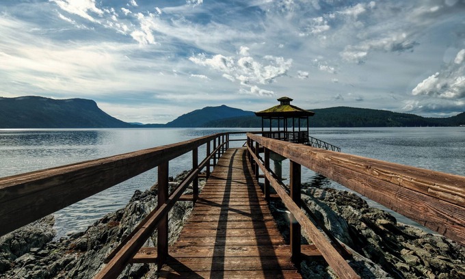 Maple Bay Cottage | Boathouse on Maple Bay