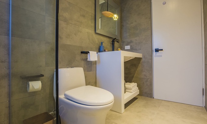 Malmok Apartment | Boca Catalina Upscale Apt 2bd-2bath Steps to Beach